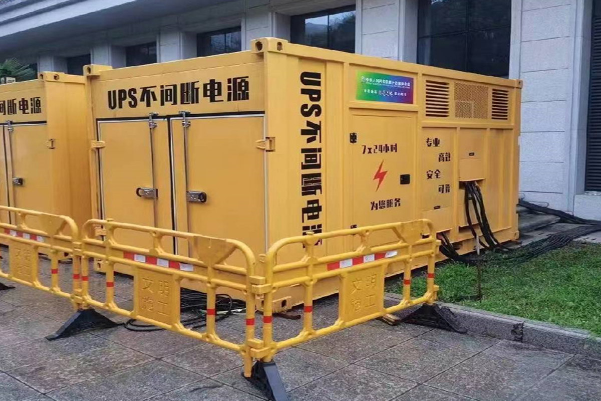 遂川发电机租赁施工现场